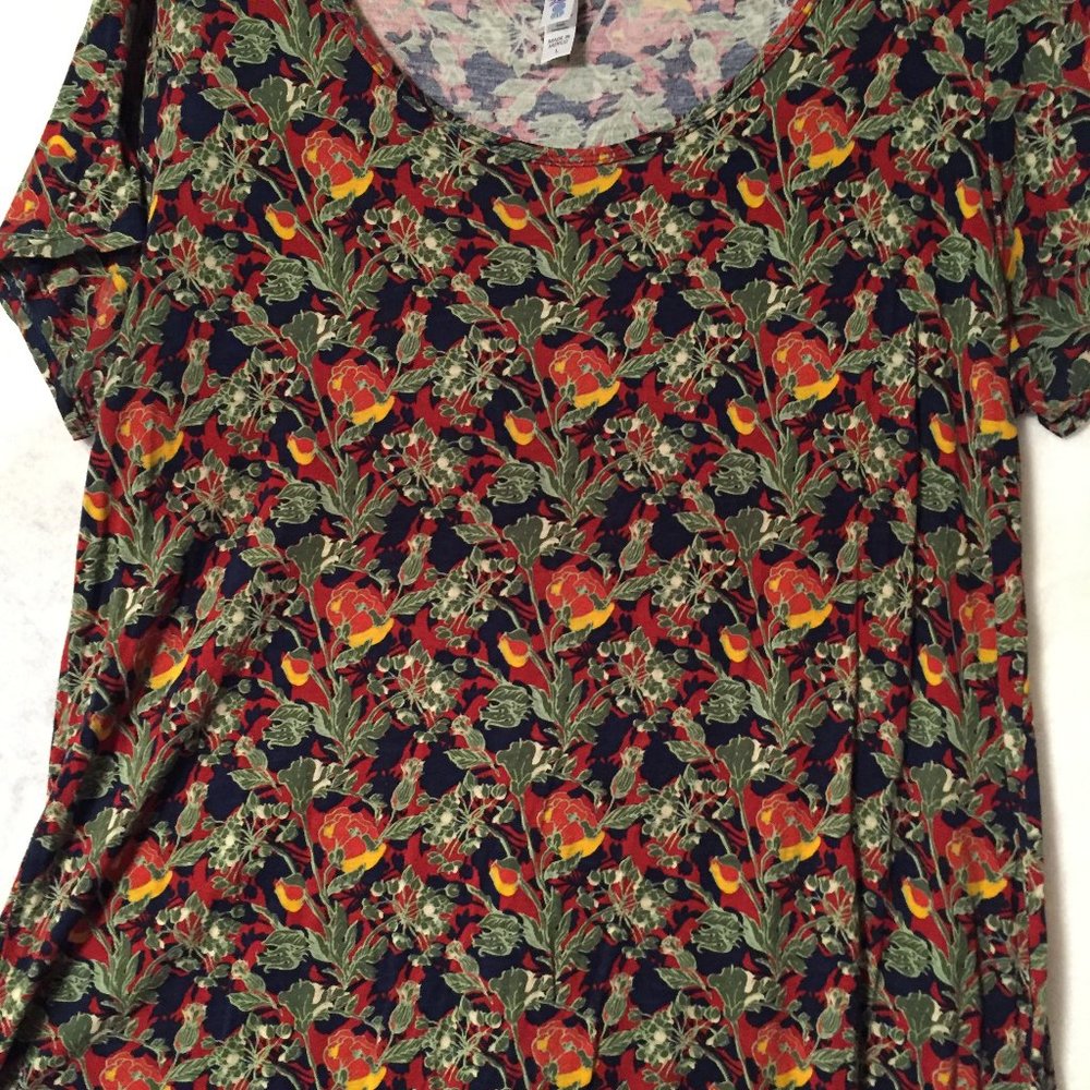 LuLaRoe Large Top Short Sleeves